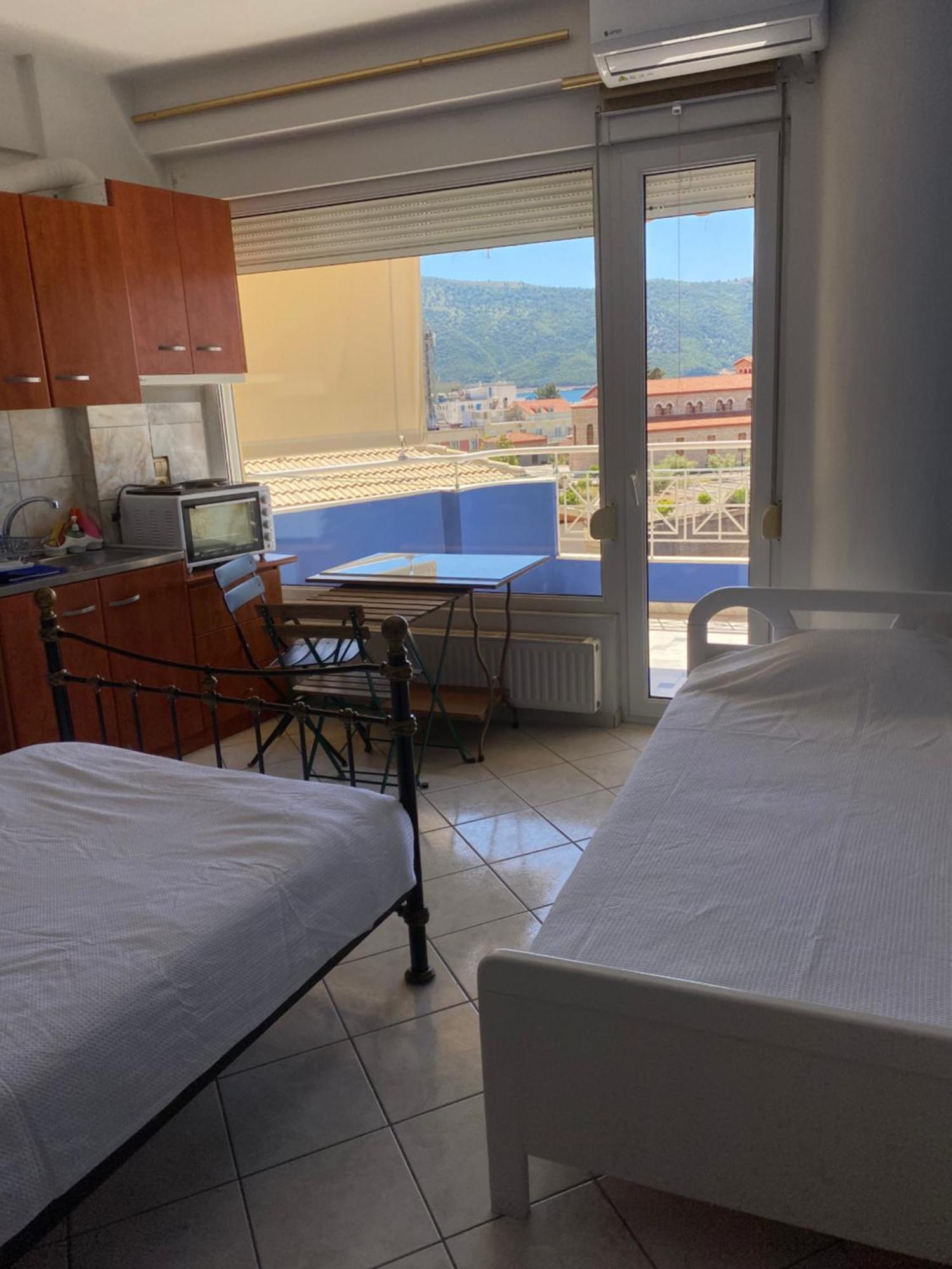 Maria'S Roomstudios Apartments Flats To Let Seaside Heart City Chantzara Spyropoulos Igoumenitsa Exterior foto